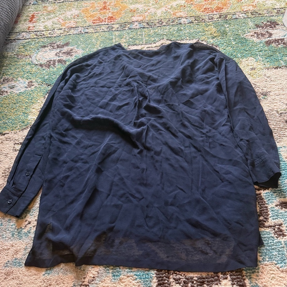 Vince Navy Blue 100% Silk Sheer Long Sleeve Tunic Blouse Size Small - Picture 5 of 8